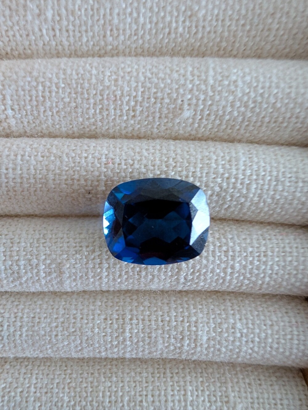 Sapphire - Blue Gem - Lab Grown - Perfect for a Pendant - 8 Mohs